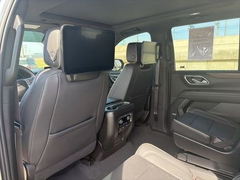 Used 2023 Chevrolet Tahoe Premier w/ Advanced Technology Package image 11