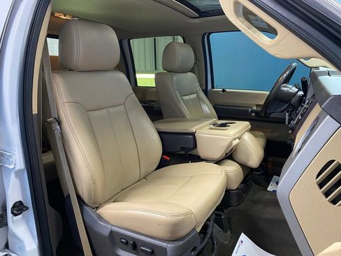 Used 2016 Ford F350 Lariat w/ Lariat Ultimate Package image 50