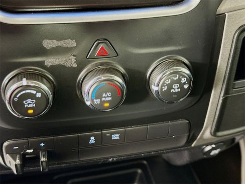 Used 2017 RAM 2500 Tradesman w/ Chrome Appearance Group image 15