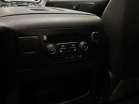 Used 2019 Chevrolet Tahoe Premier image 28