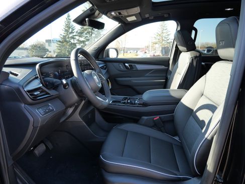 New 2026 Buick Enclave Sport Touring w/ Power Package image 3