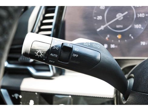 Used 2025 Kia Sportage SX FWD image 17