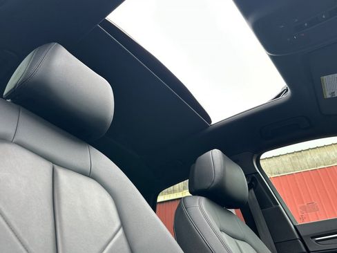 Used 2024 Audi Q3 2.0T Premium image 14