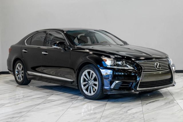 Used 2015 Lexus LS 460 w/ Comfort Package RWD image 10