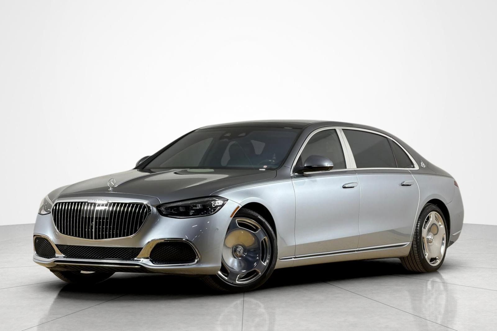 Used 2024 Mercedes-Benz Maybach S 580 4MATIC image 1