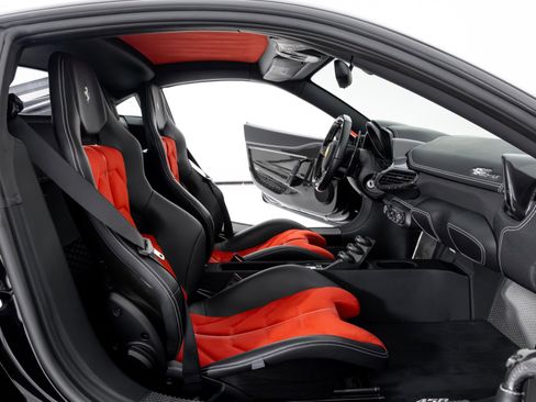 Used 2015 Ferrari 458 Speciale Coupe image 29