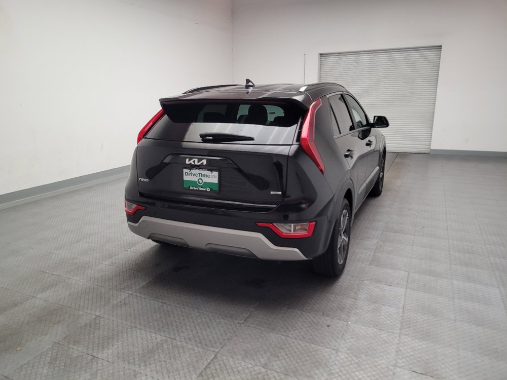 Used 2023 Kia Niro EX FWD image 7