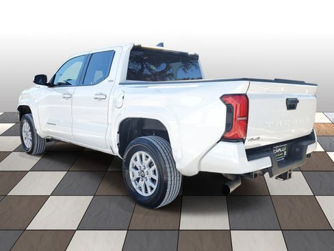 Used 2024 Toyota Tacoma SR5 AWD/4WD image 6