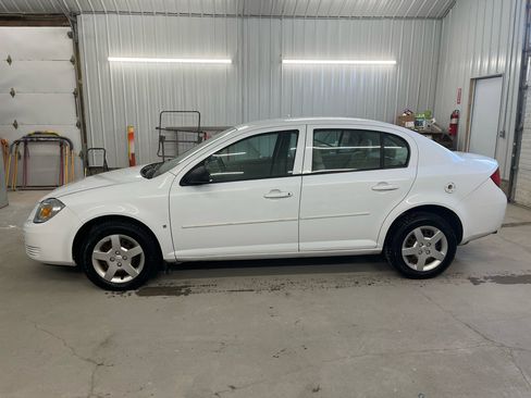 Used 2007 Chevrolet Cobalt LS w/ Enhanced Safety Package image 2