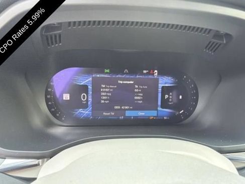 Used 2024 Volvo XC60 B5 Plus w/ Climate Package AWD/4WD image 7