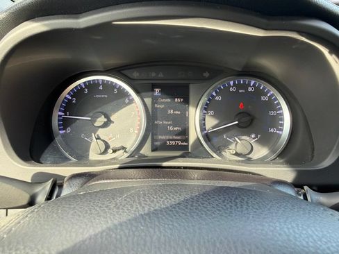 Used 2019 Toyota Highlander LE FWD image 15
