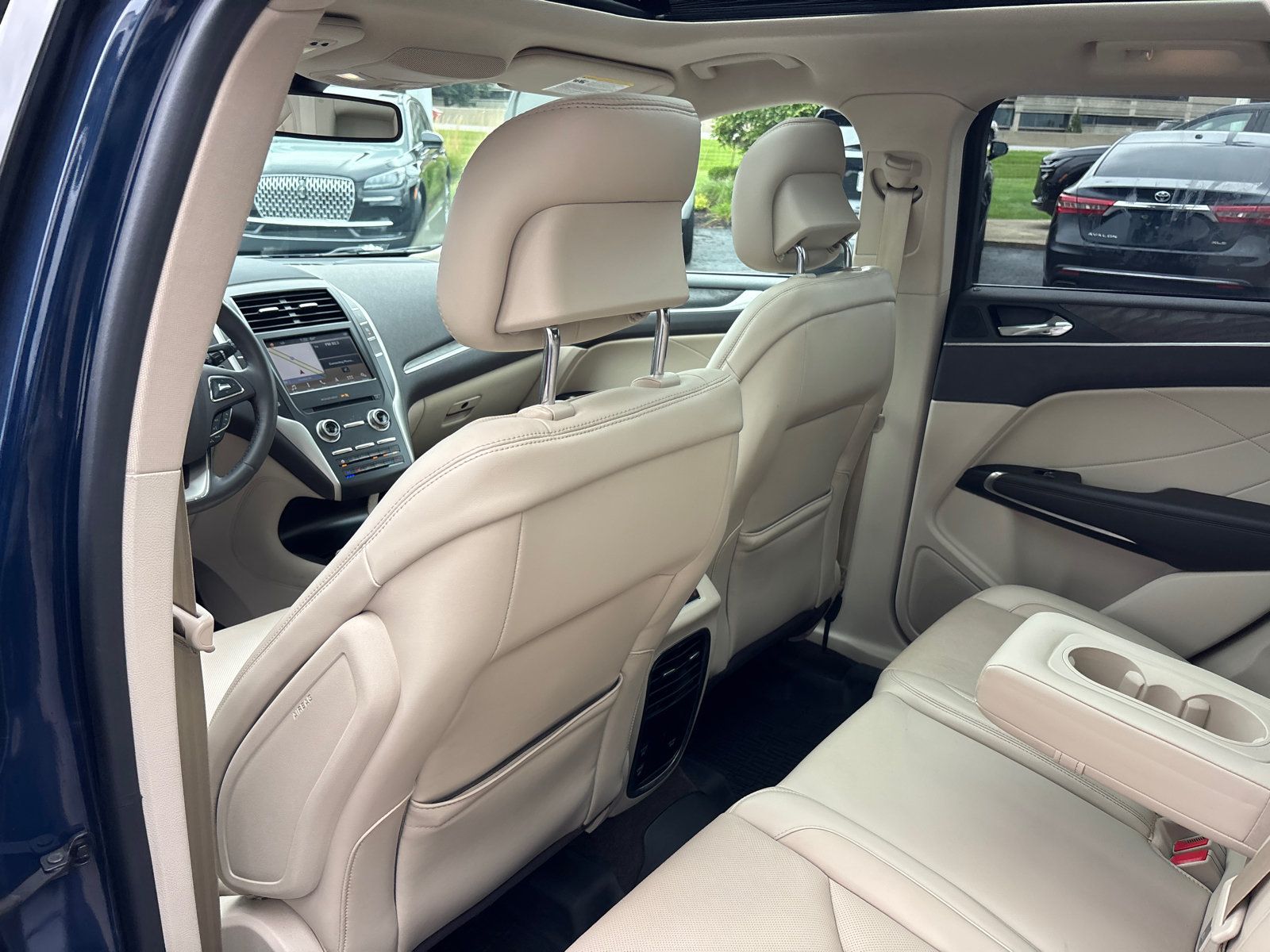 Used 2019 Lincoln MKC Reserve w/ MKC Climate Package FWD image 27