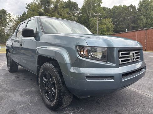 Used 2006 Honda Ridgeline RT image 2