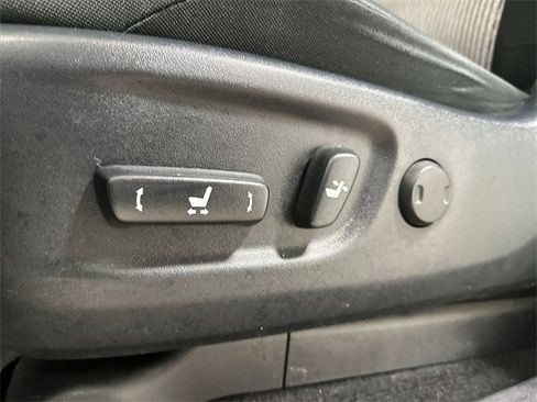 Used 2022 Toyota 4Runner SR5 image 15