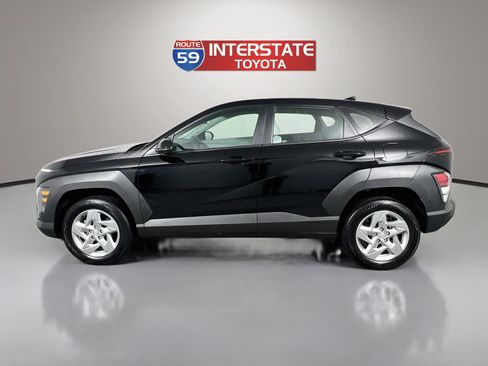 Used 2024 Hyundai Kona SE AWD/4WD image 4