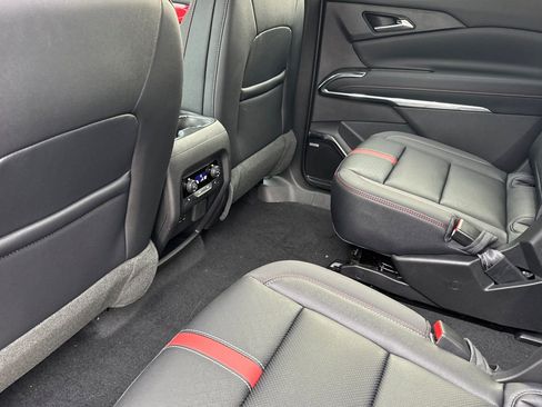 New 2026 Chevrolet Traverse RS image 11