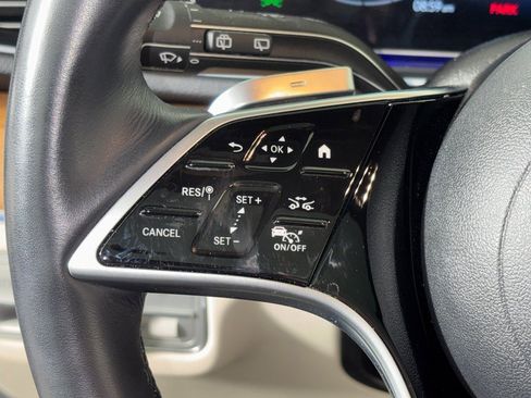 Certified 2025 Mercedes-Benz GLE 450 4MATIC image 19