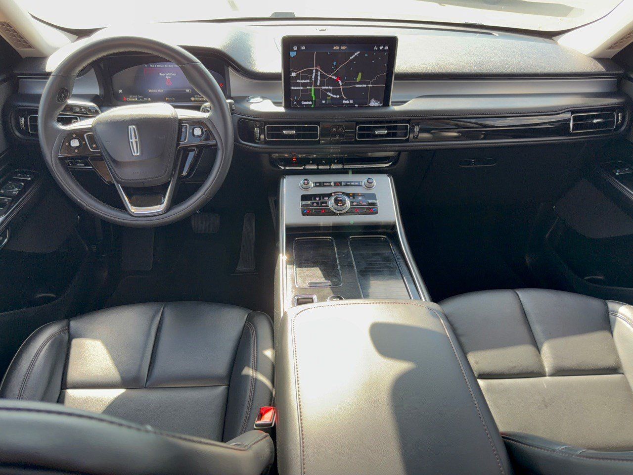 Used 2024 Lincoln Aviator AWD w/ Premium Package image 17