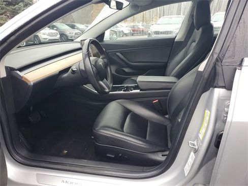 Used 2018 Tesla Model 3 image 8