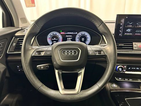 Certified 2024 Audi Q5 2.0T Premium Plus AWD/4WD image 9