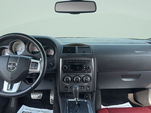 Used 2013 Dodge Challenger R/T RWD image 9