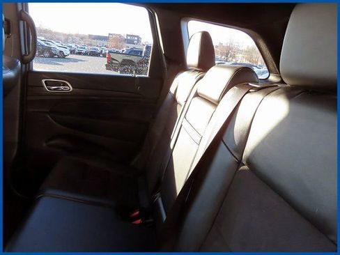 Certified 2022 Jeep Grand Cherokee Laredo X image 9