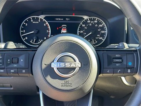 Used 2023 Nissan Rogue SV image 22
