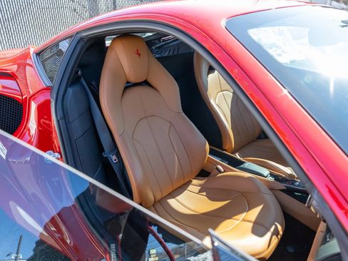 Used 2020 Ferrari F8 Tributo image 65