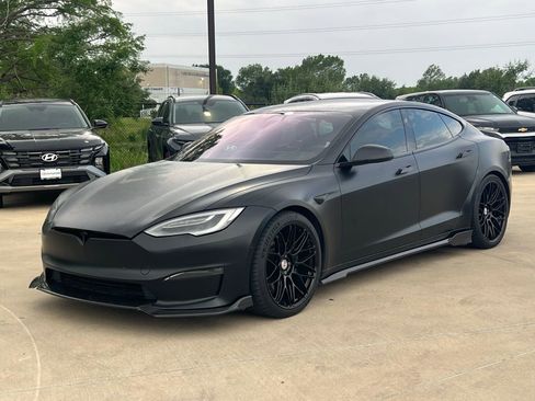 Used 2021 Tesla Model S Plaid image 5
