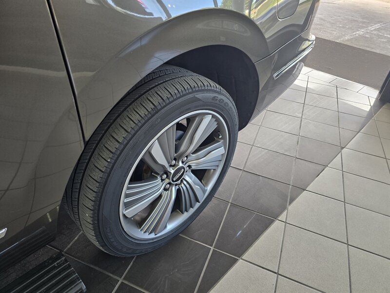Used 2018 Lincoln Navigator L Black Label AWD/4WD image 52