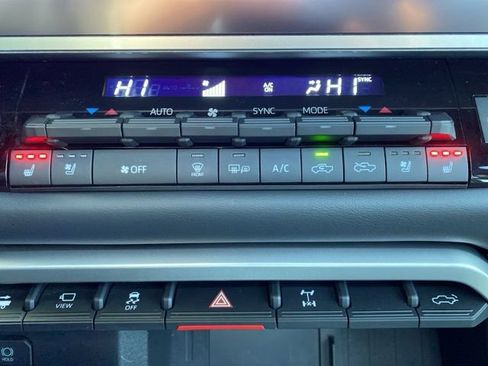 Used 2025 Toyota Tundra Platinum w/ TRD Off-Road Package image 10