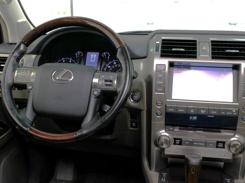 Used 2017 Lexus GX 460 Premium image 55