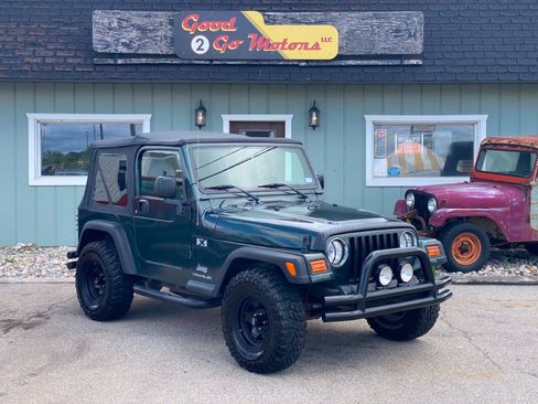 Used 2004 Jeep Wrangler X w/ Wheel Plus Group AWD/4WD image 1