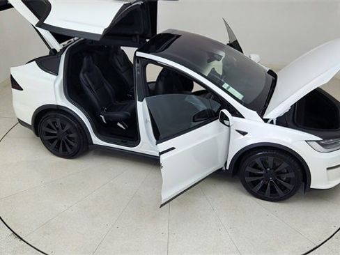 Used 2022 Tesla Model X Plaid image 86