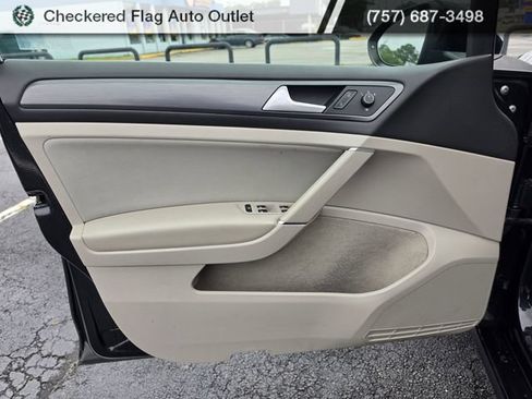 Used 2019 Volkswagen Golf S FWD image 15