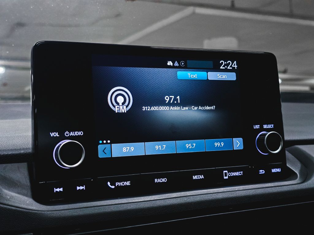 Used 2025 Honda Accord SE image 25