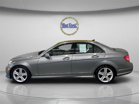 Used 2011 Mercedes-Benz C 300 4MATIC Sedan image 2