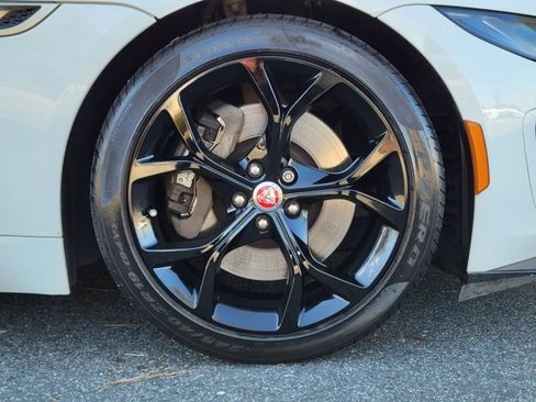 Used 2021 Jaguar F-TYPE Convertible image 23