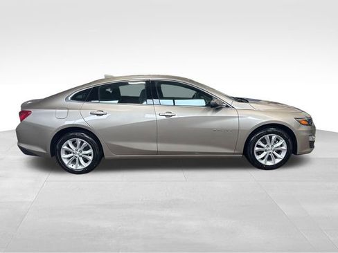 Used 2025 Chevrolet Malibu LT image 7