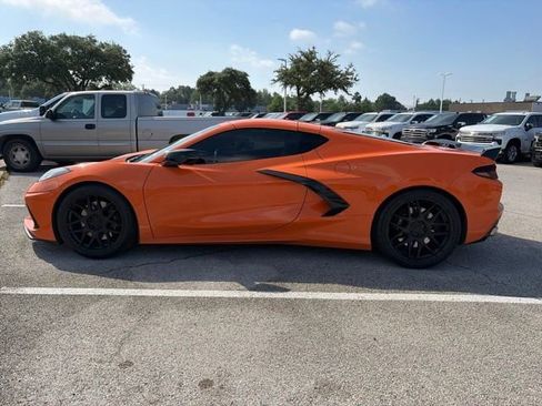 Used 2022 Chevrolet Corvette Stingray Preferred Cpe w/ Z51 Performance Package RWD image 6