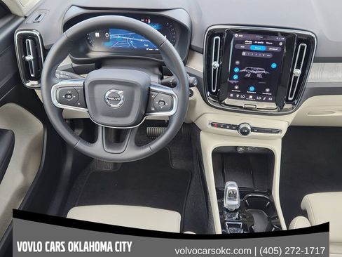 Used 2026 Volvo XC40 B5 Plus w/ Protection Package Premier AWD/4WD image 21