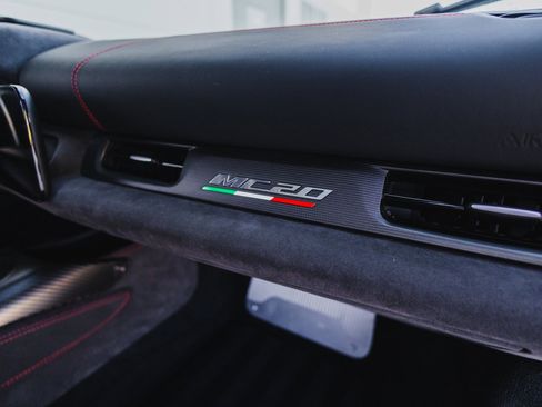 Used 2022 Maserati MC20 Coupe image 46