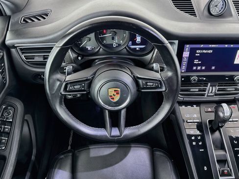 Used 2023 Porsche Macan AWD/4WD image 15