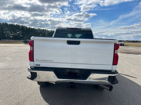 Used 2024 Chevrolet Silverado 2500 W/T w/ WT Fleet Convenience Package image 6