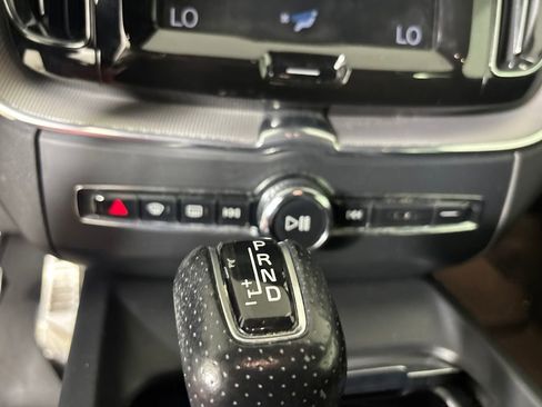Used 2019 Volvo XC60 T5 R-Design w/ Protection Package Premier FWD image 20