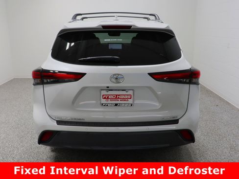 Used 2023 Toyota Highlander Limited image 8