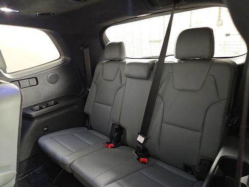 Certified 2024 Kia Telluride SX Prestige X-Line image 18