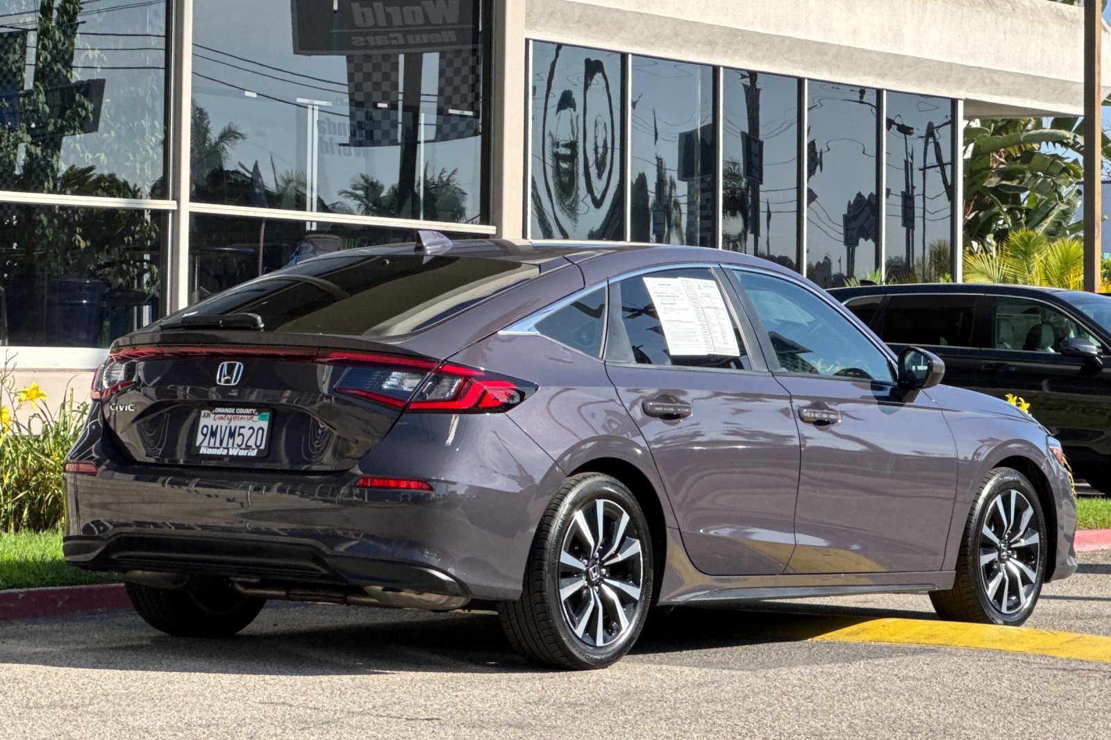 Certified 2024 Honda Civic EX-L image 4