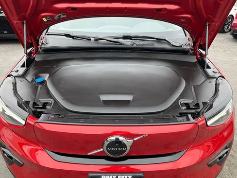 Used 2023 Volvo C40 P8 Recharge Ultimate AWD/4WD image 11