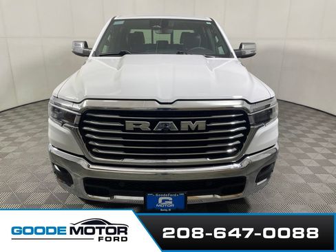 Used 2025 RAM 1500 Laramie AWD/4WD image 3